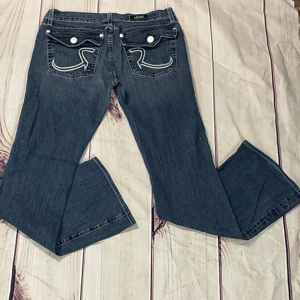 Rock and Republic Boot Leg Jeans Size 30 with Flap Back Pockets